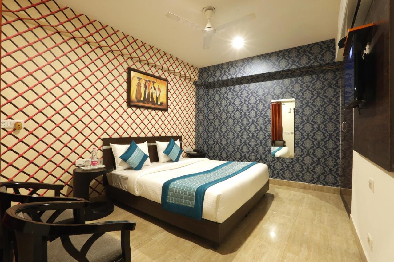 Hotel Square New Delhi